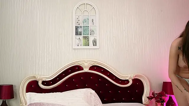 StacyLight online show from 05/04/26, 06:00