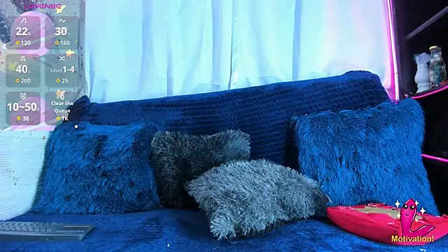 Mracialatina online show from 11/13/25, 04:44