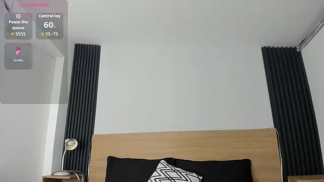 Chiqui milk  online show from 10/31/25, 07:10