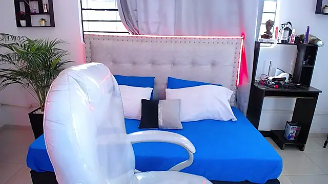 Chiqui milk  online show from 03/12/25, 07:47