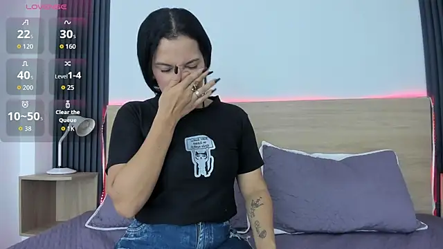 Chiqui milk  online show from 09/28/25, 12:34