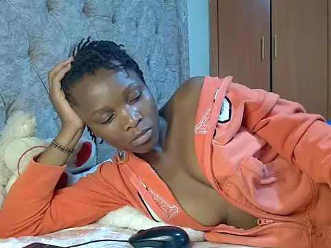 Snapshot of Naughty_Girl17 chatting on 02/25/25, 11:26 Naughty Girl17 online show from 02/25/25, 11:26