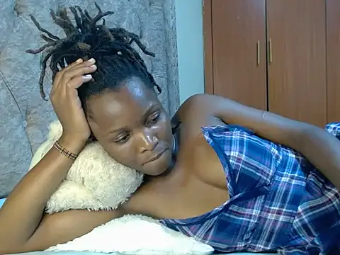 Snapshot of Naughty_Girl17 chatting on 02/18/25, 11:52 Naughty Girl17 online show from 02/18/25, 11:52