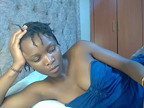 Snapshot of Naughty_Girl17 chatting on 03/04/25, 07:32 Naughty Girl17 online show from 03/04/25, 07:32