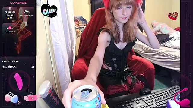 Rosieneko online show from 10/29/25, 08:02