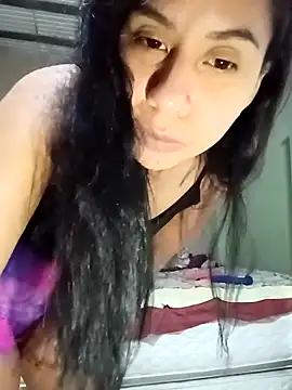 Snapshot of Michellluxo chatting on 03/02/26, 03:29 Michellluxo online show from 03/02/26, 03:29