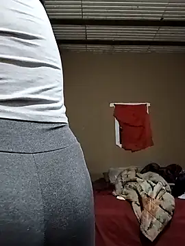 Michellluxo online show from 04/26/26, 09:12