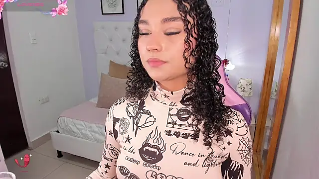 kitty kayo online show from 12/18/25, 03:22