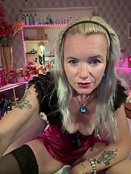 Snapshot of DirtyMargaret chatting on 05/24/26, 01:49 DirtyMargaret online show from 05/24/26, 01:49