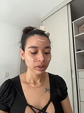 Hips hannah online show from 10/12/25, 06:09