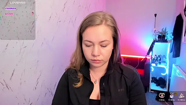 holly xglam online show from 03/20/26, 08:10