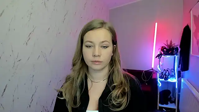 holly xglam online show from 01/13/26, 09:08