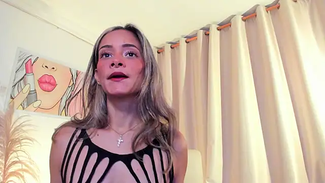 SkiinnyAna online show from 02/26/26, 07:36