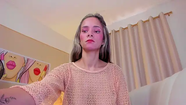 SkiinnyAna online show from 09/22/25, 07:42