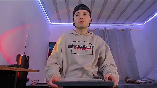 bower and colucci online show from 11/21/25, 01:15