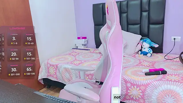 im-eliza online show from 04/11/26, 11:03