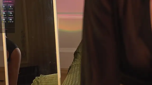 Snapshot of happywhores chatting on 11/23/25, 09:58 happywhores online show from 11/23/25, 09:58