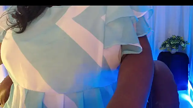 Snapshot of Prita07 chatting on 03/17/25, 04:19 Prita07 online show from 03/17/25, 04:19