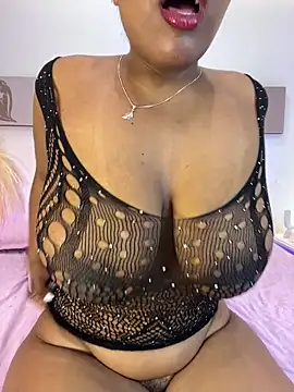 Esmeralda Duarte online show from 04/11/26, 04:53