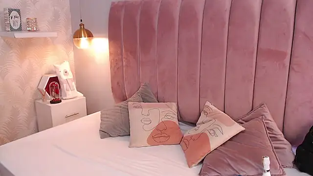 LeenaBrown online show from 03/25/26, 12:37