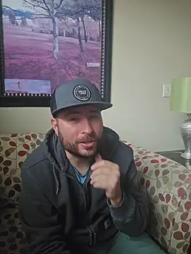 JeepinAround online show from 12/19/25, 03:25