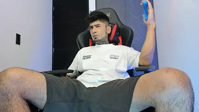 Snapshot of sergiio_mesa27 chatting on 03/06/25, 10:26 sergiio mesa27 online show from 03/06/25, 10:26