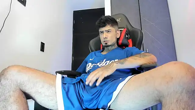 Snapshot of sergiio_mesa27 chatting on 03/04/25, 10:49 sergiio mesa27 online show from 03/04/25, 10:49