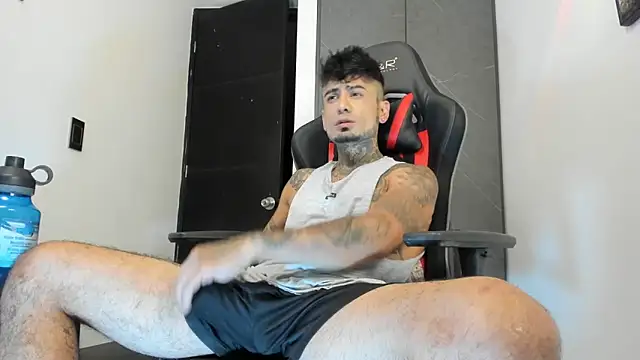 Snapshot of sergiio_mesa27 chatting on 03/12/25, 11:22 sergiio mesa27 online show from 03/12/25, 11:22