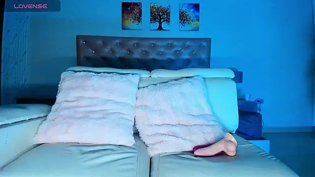 Lissalittlee online show from 02/19/26, 07:55