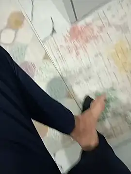 Kurtsikicixh online show from 10/31/25, 02:19