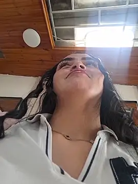 Snapshot of miel_gomez chatting on 02/20/26, 09:17 miel gomez online show from 02/20/26, 09:17