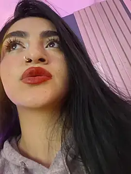 miel gomez online show from 11/12/25, 01:10