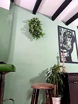 thirstymoonxx online show from 02/17/26, 04:32