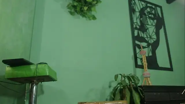 thirstymoonxx online show from 10/16/25, 04:54