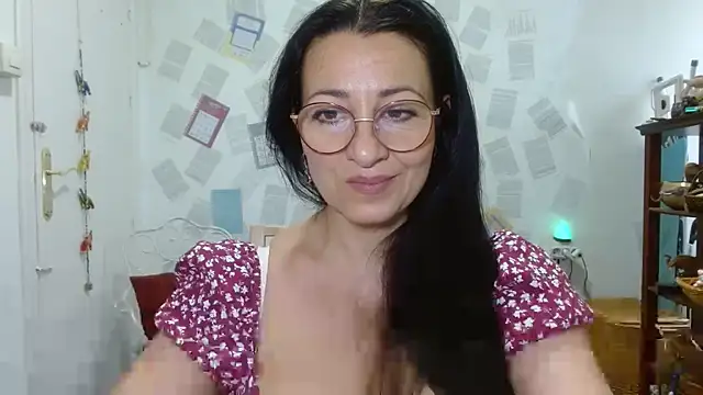 Snapshot of KeisyNeonX chatting on 06/21/26, 02:01 KeisyNeonX online show from 06/21/26, 02:01