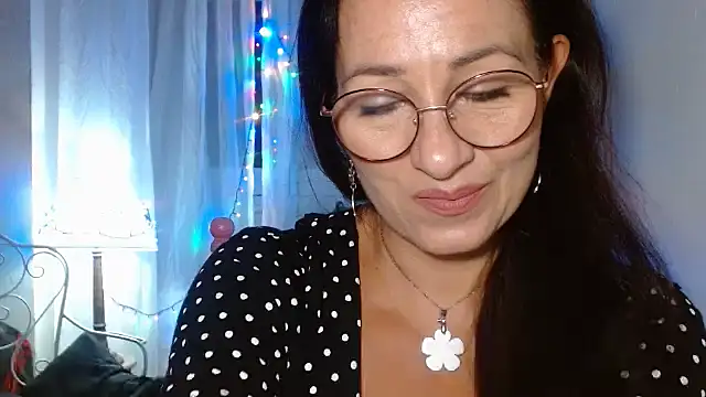 Snapshot of KeisyNeonX chatting on 10/03/25, 07:37 KeisyNeonX online show from 10/03/25, 07:37