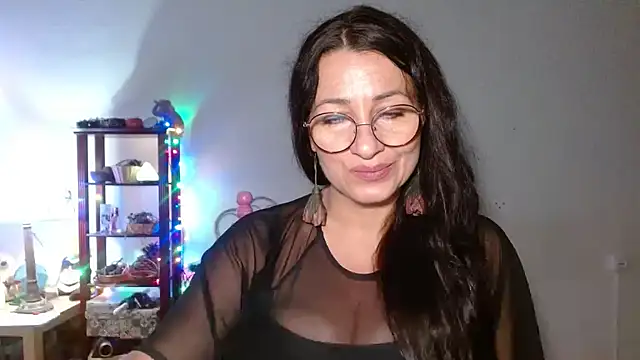 Snapshot of KeisyNeonX chatting on 10/17/25, 07:48 KeisyNeonX online show from 10/17/25, 07:48