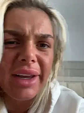IrishTeenBarbie69 online show from 04/05/26, 10:55