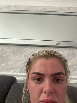 IrishTeenBarbie69 online show from 05/24/26, 06:52