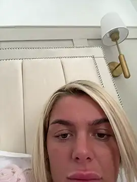 IrishTeenBarbie69 online show from 03/27/26, 09:54