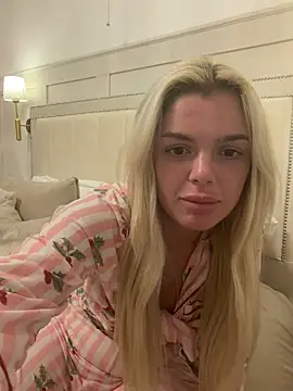 IrishTeenBarbie69 online show from 05/23/26, 09:47