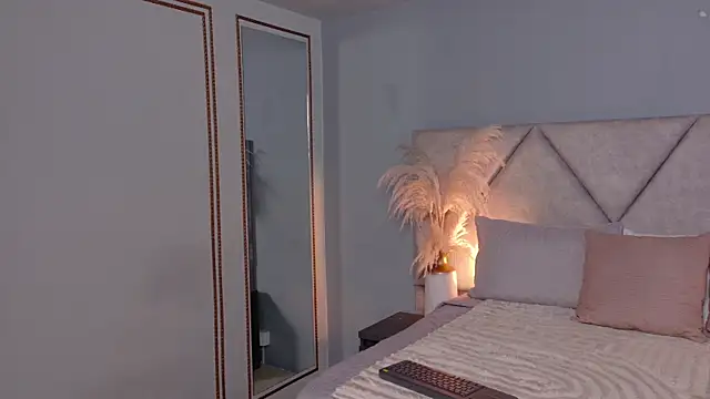 Snapshot of _Miss_Kimm chatting on 01/08/26, 06:47 Miss Kimm online show from 01/08/26, 06:47