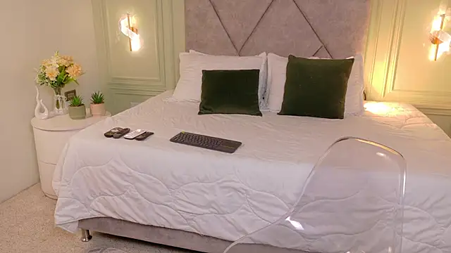 Snapshot of _Miss_Kimm chatting on 02/24/26, 12:06 Miss Kimm online show from 02/24/26, 12:06