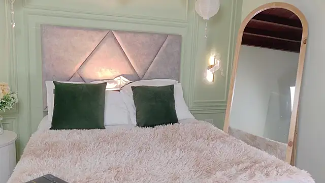 Snapshot of _Miss_Kimm chatting on 01/10/26, 12:00 Miss Kimm online show from 01/10/26, 12:00