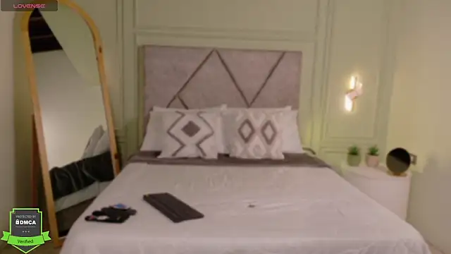  Miss Kimm online show from 04/20/26, 01:13