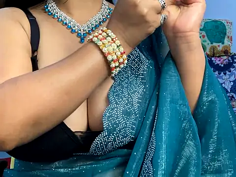 Aishwarya 101  online show from 10/23/25, 07:34