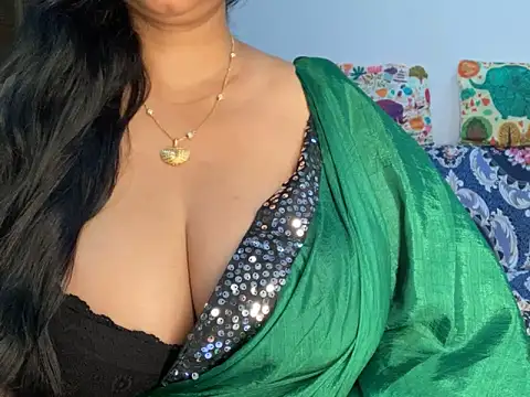 Aishwarya 101  online show from 10/18/25, 05:37