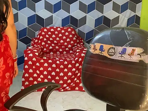 Aishwarya 101  online show from 03/11/25, 07:25