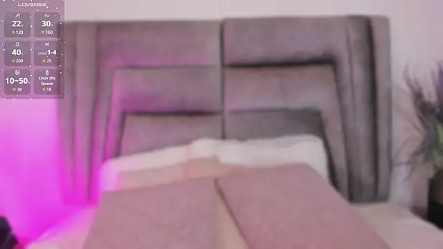 sophiee smith online show from 04/02/26, 11:39