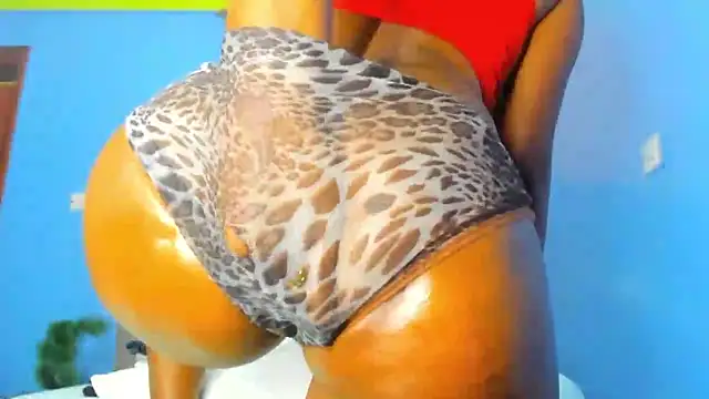 Natasha Spencer online show from 09/29/25, 03:46